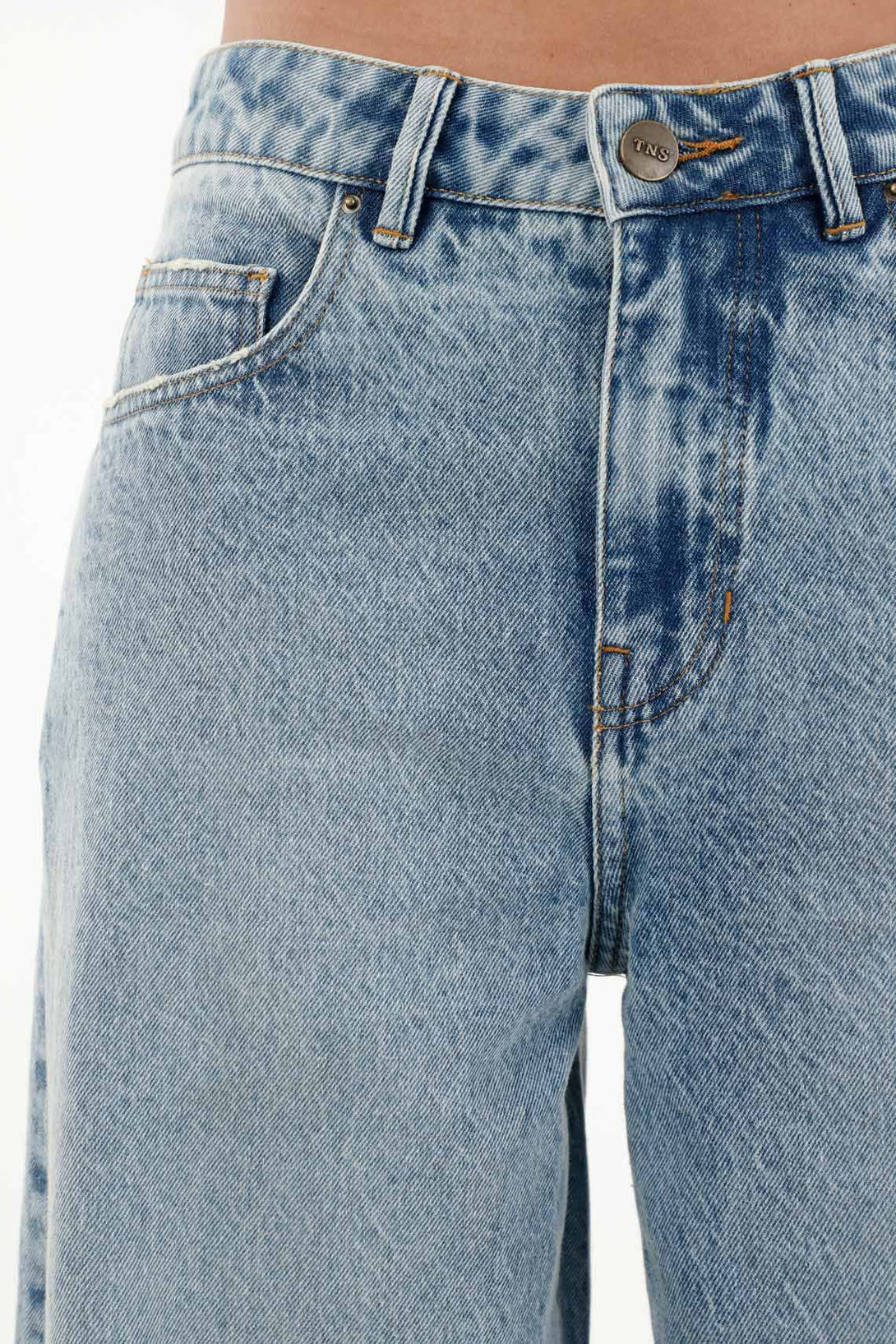 Women's High-Waisted Wide-Leg Blue Jeans