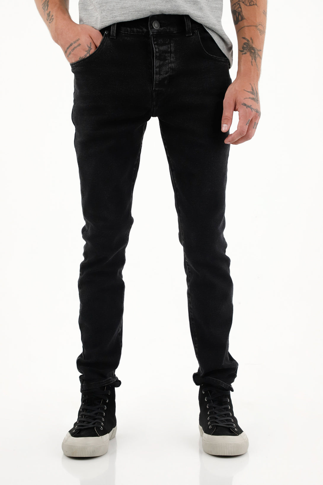 Jean Skinny negro tiro medio para hombre