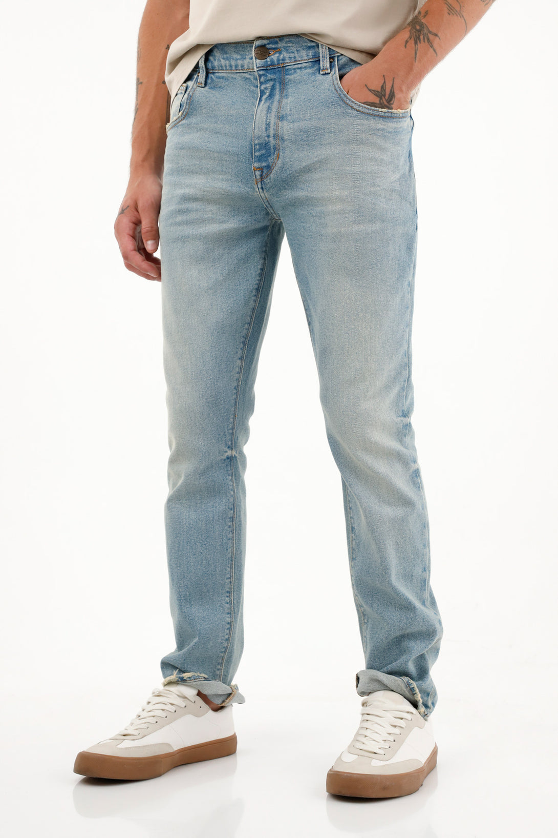 Jean azul skinny tono claro para hombre