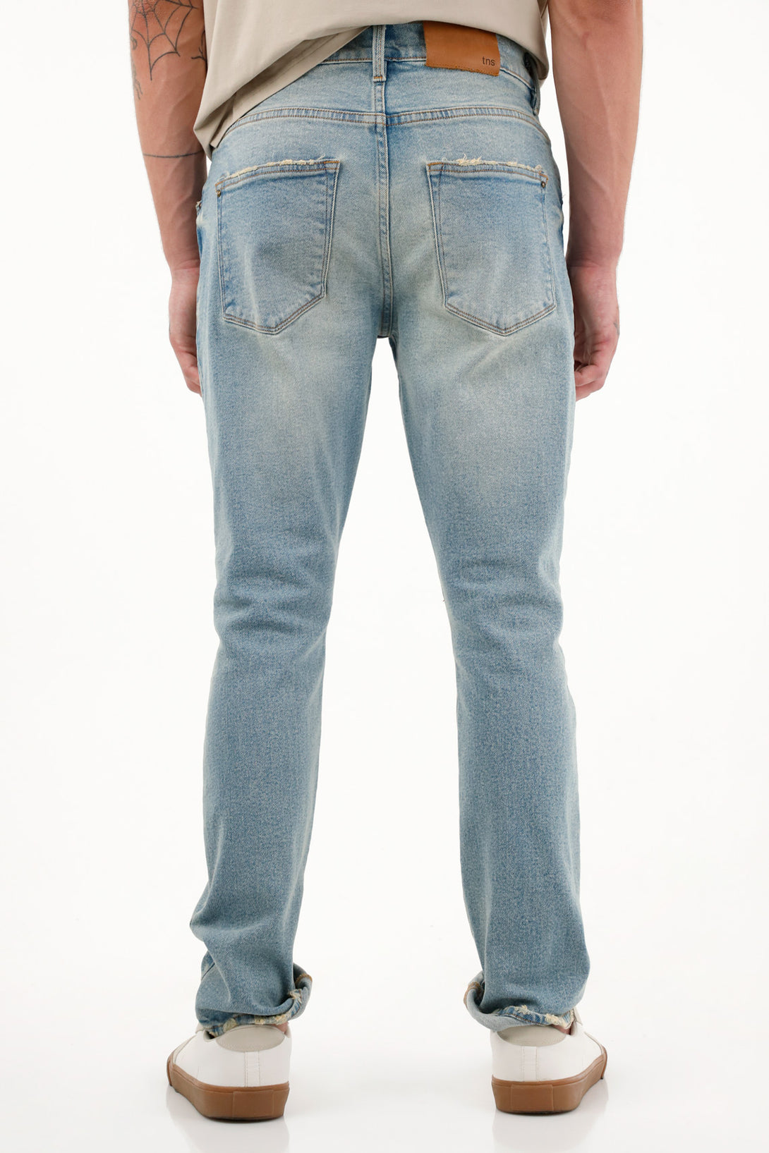 Jean azul skinny tono claro para hombre