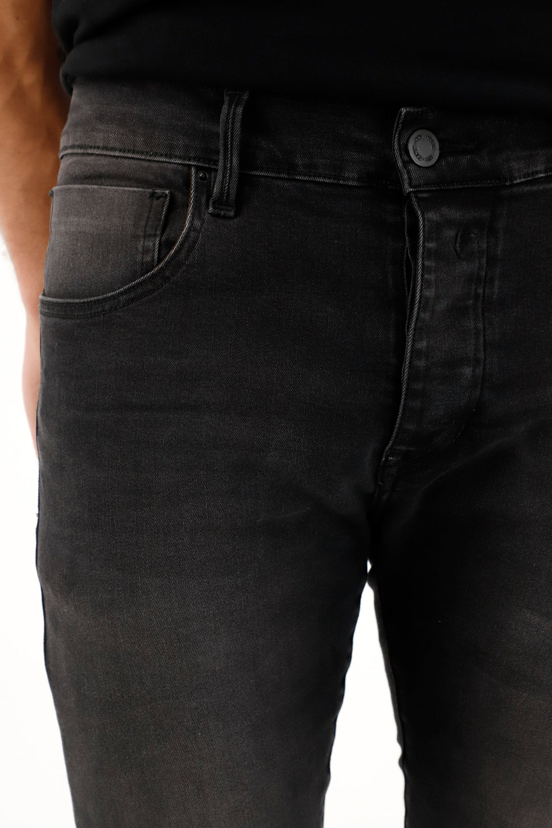 Jean Super Skinny negro tiro medio para hombre