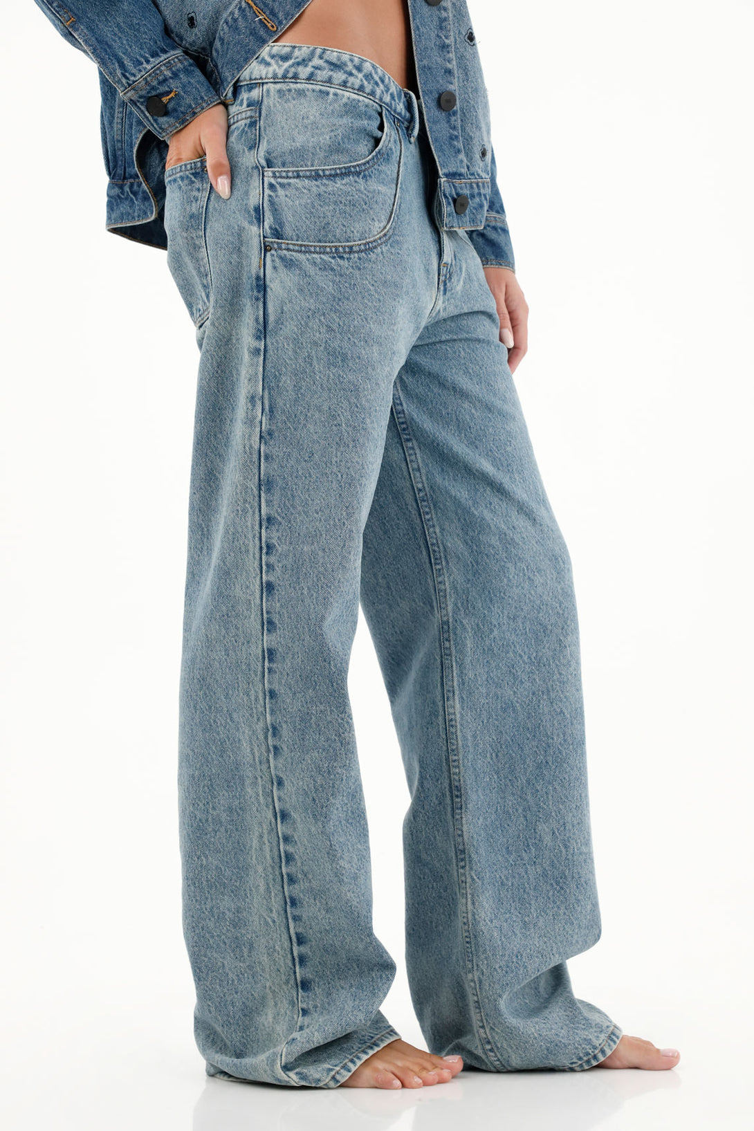 Women's High-Waisted Wide Leg Jeans