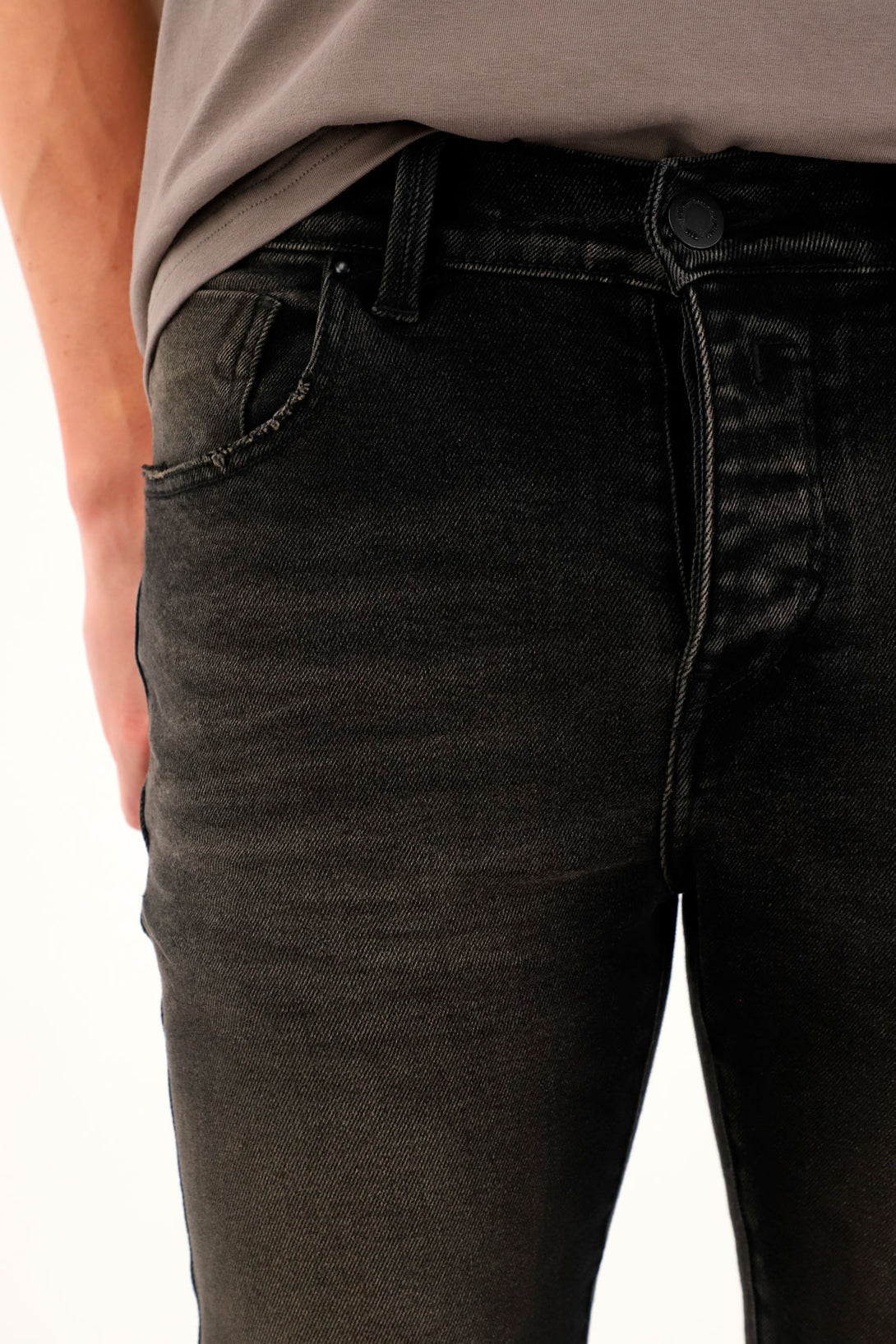 Men's Super Skinny Jeans in Black Denim