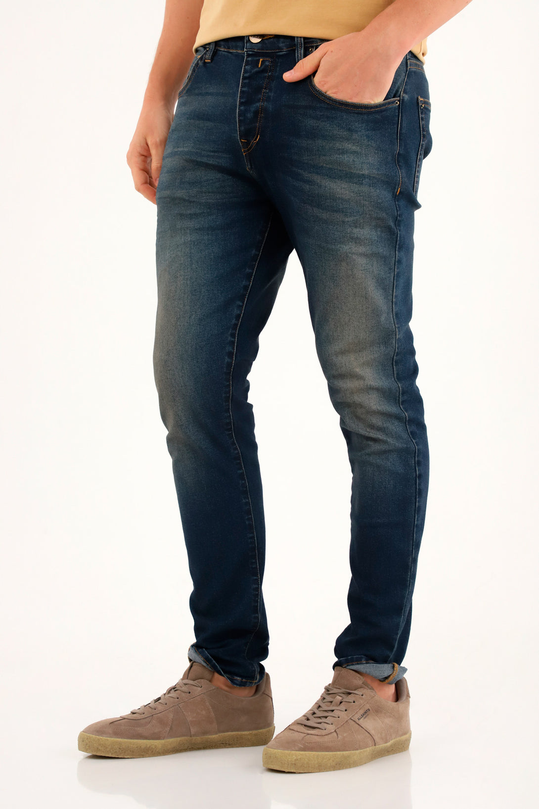 Men's super skinny jeans with 3D wrinkles