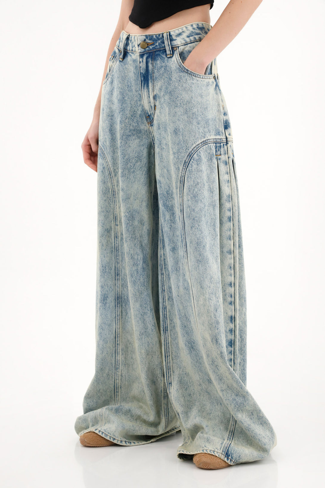 Women's Light Blue High-Waisted Wide Leg Jeans