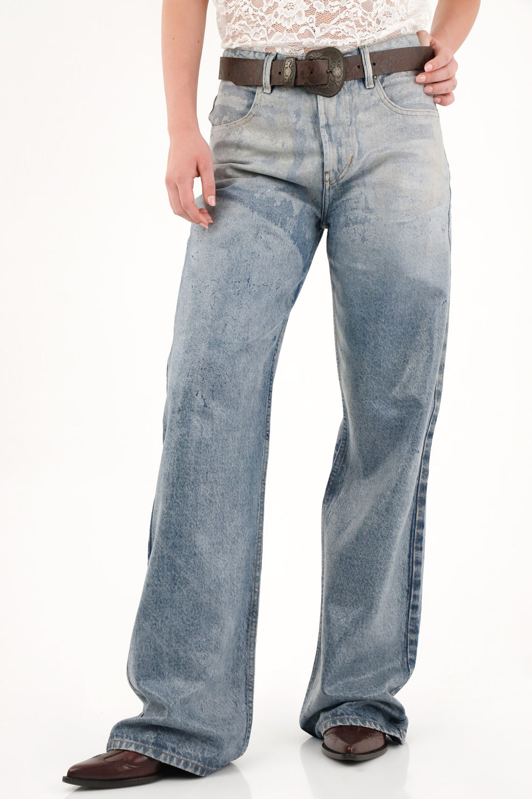 Women's High-Waisted Wide Leg Jeans with Gradient Wash