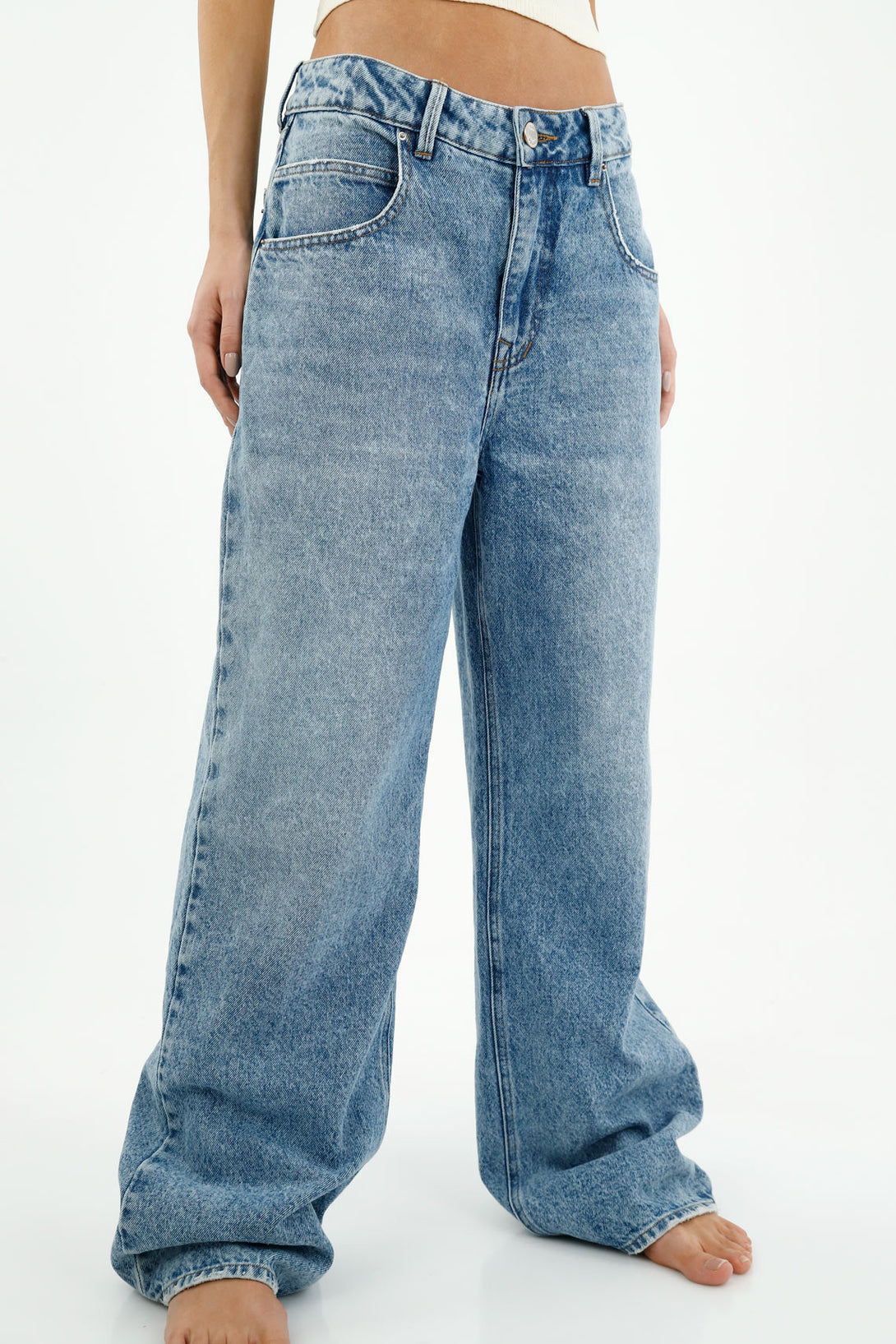 Women's Straight-Leg Blue Jeans