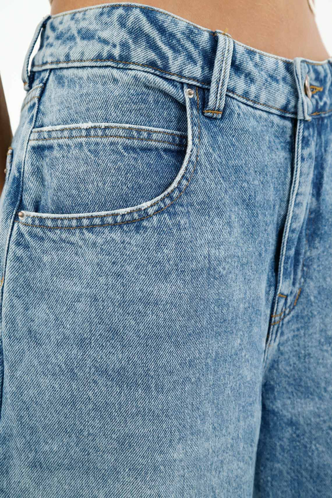 Women's Straight-Leg Blue Jeans