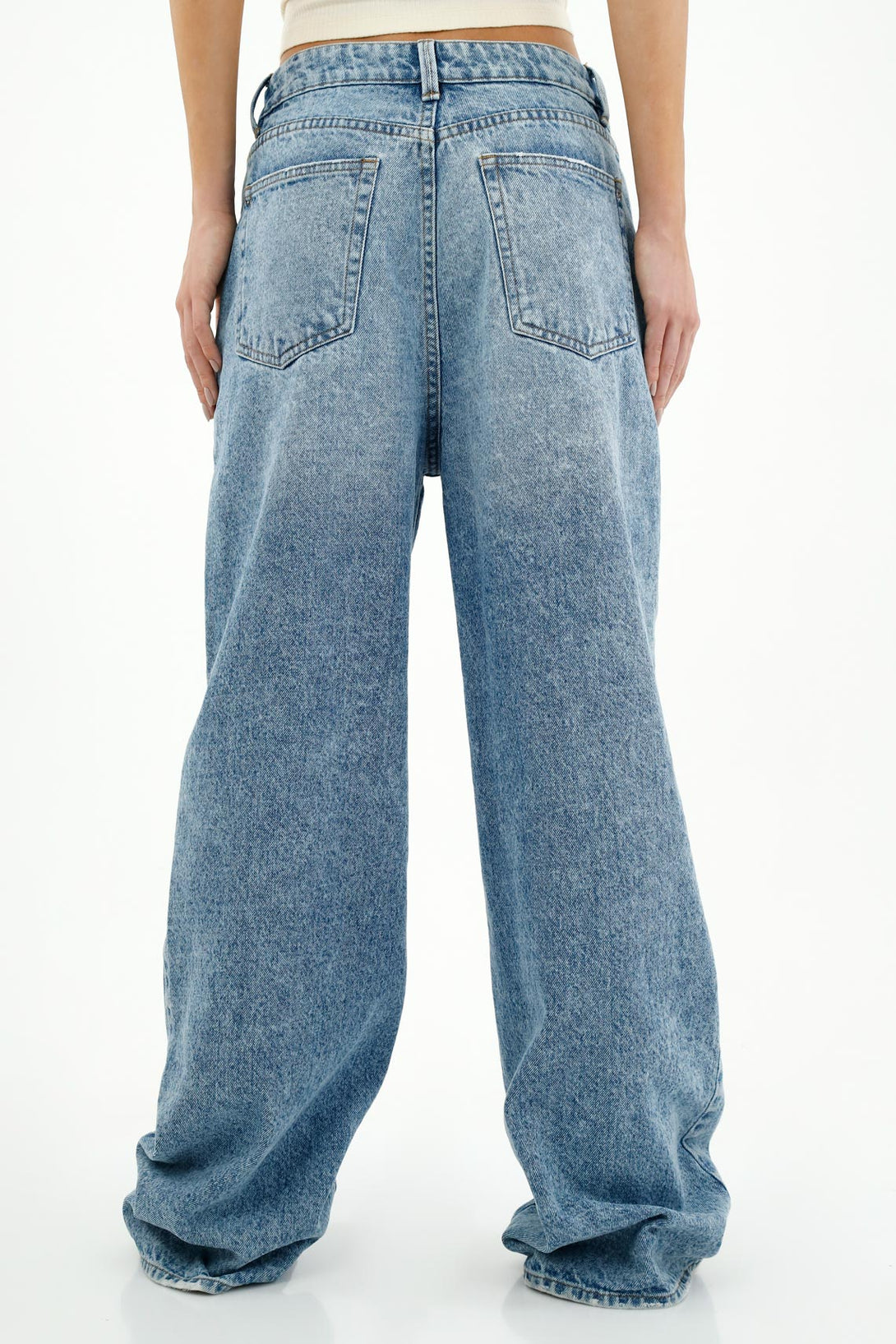 Women's Straight-Leg Blue Jeans