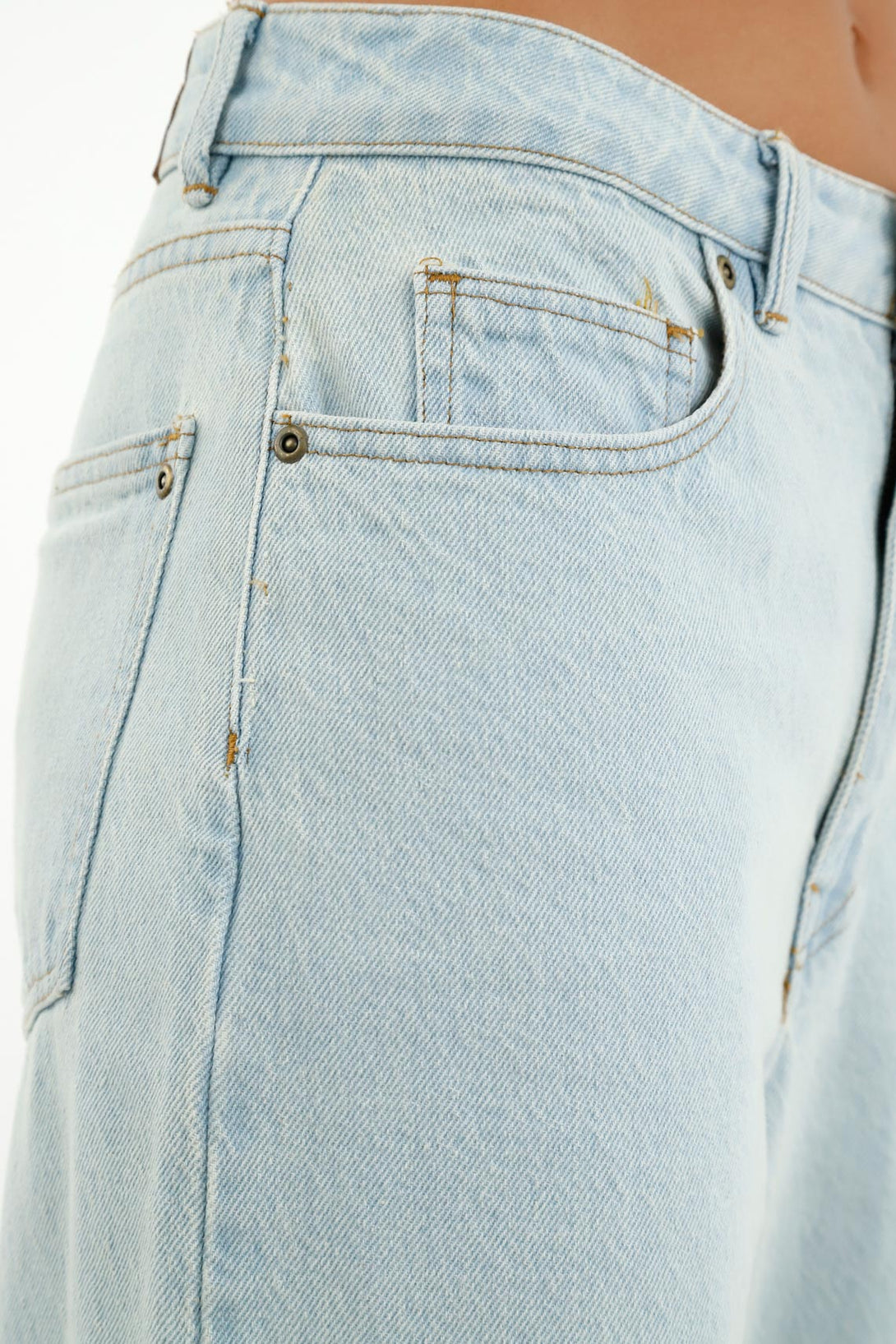 Women's High-Rise Blue Jeans