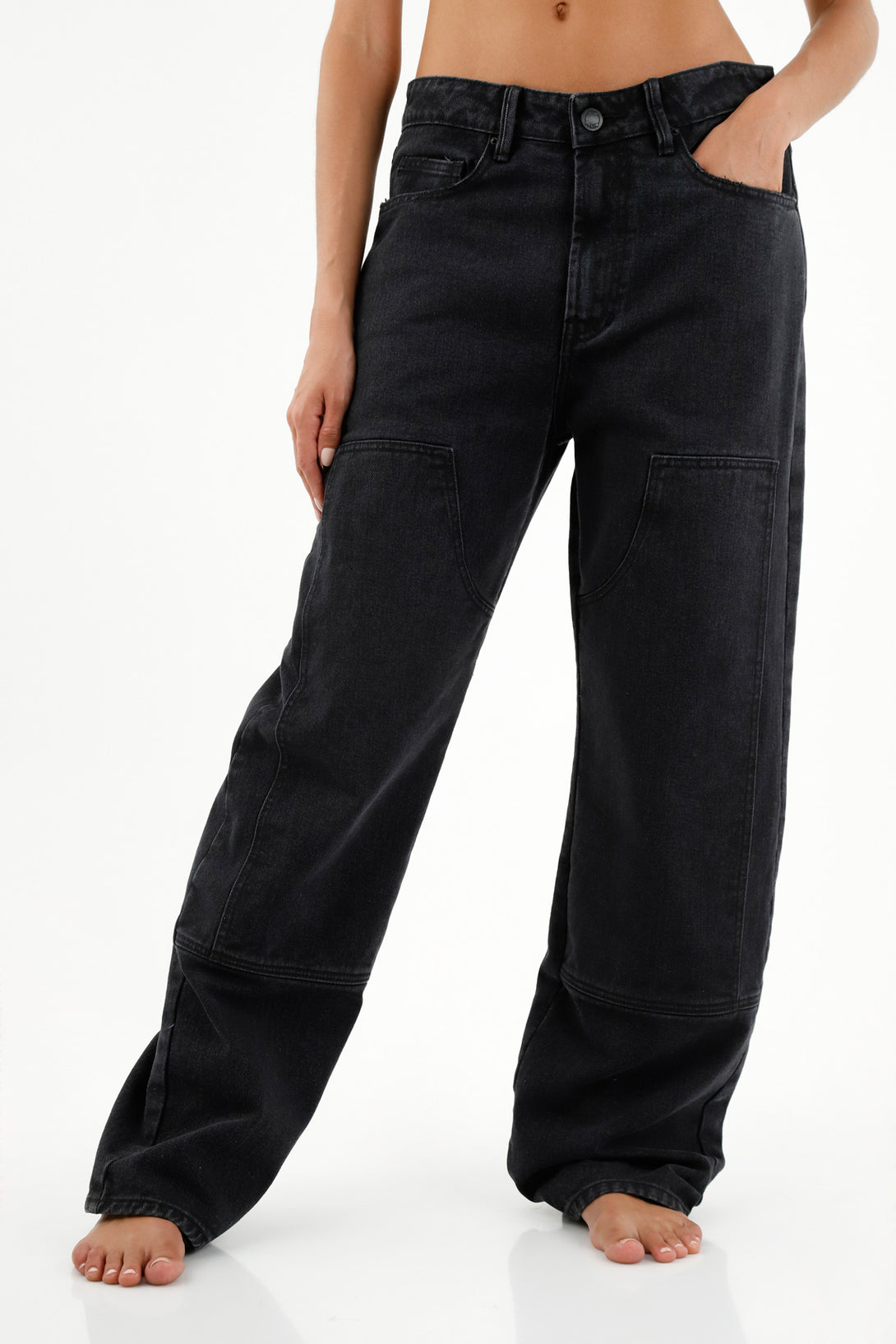 Jean en black denim para mujer