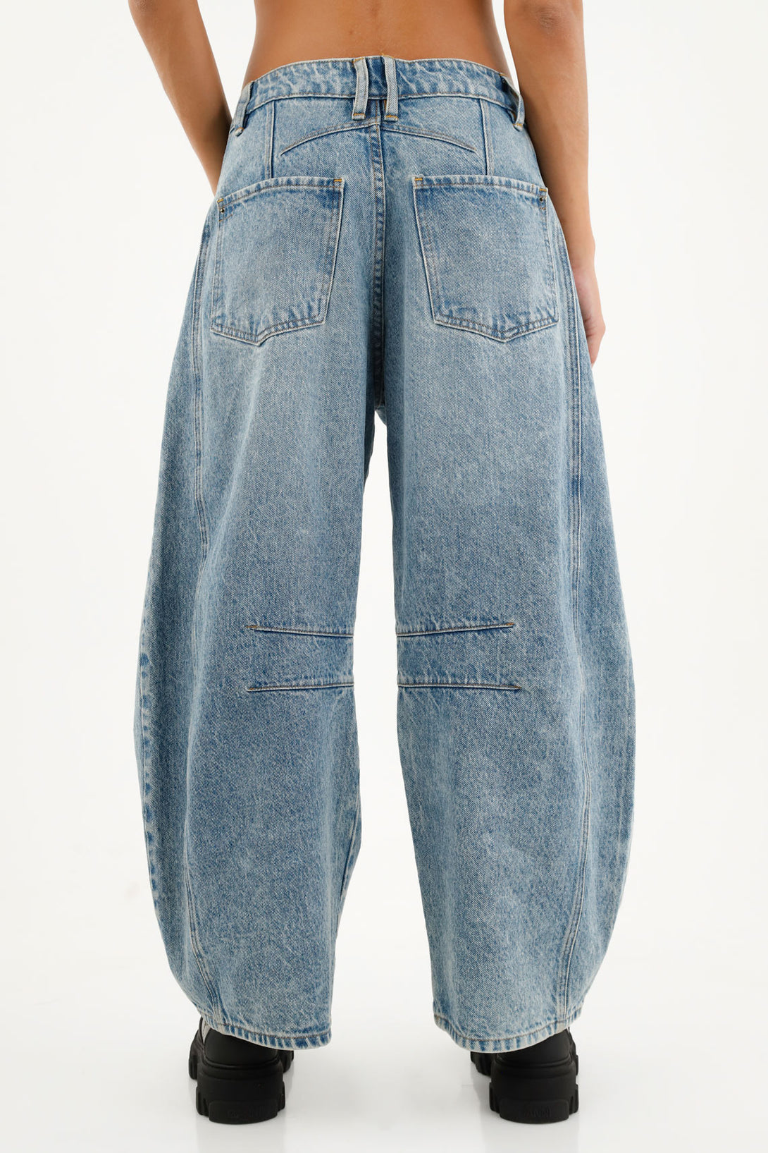 Women's Balloon Fit Blue Jeans