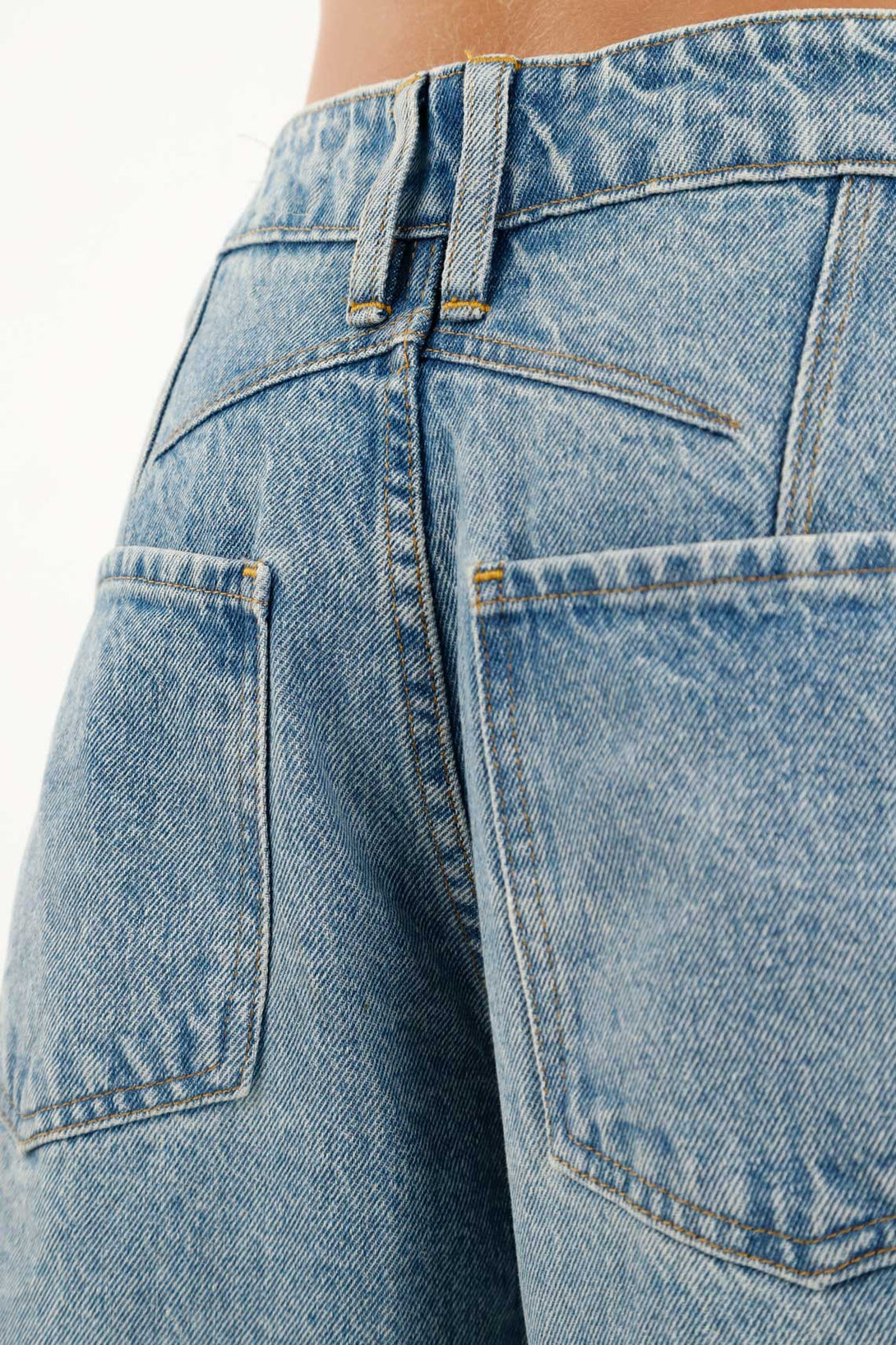 Women's Balloon Fit Blue Jeans