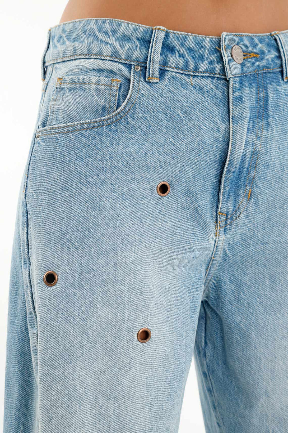 Women's Five-Pocket Blue Jeans