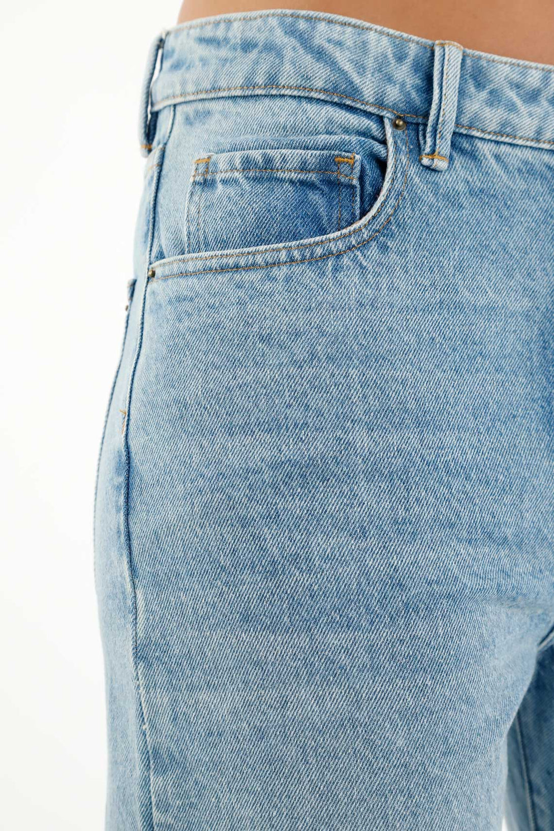 Women's Five-Pocket Blue Jeans