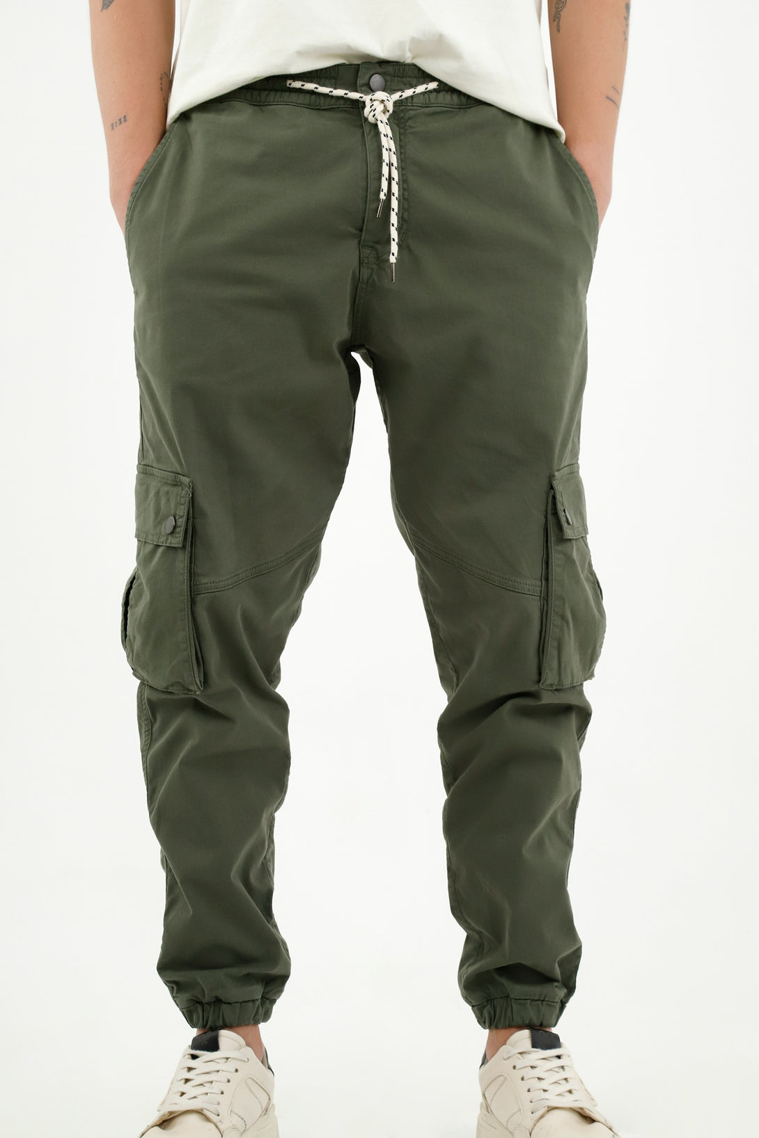 Pantalón cargo verde para hombre