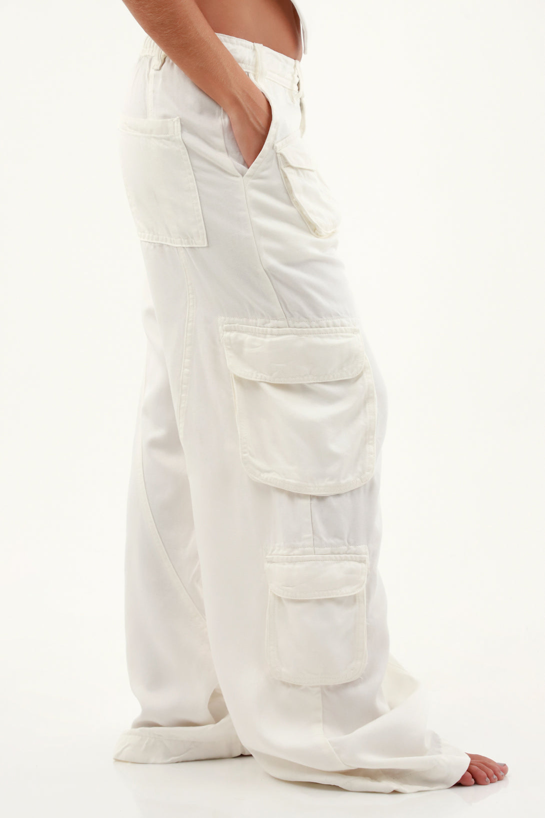 Women's Off-White Multi-Pocket Cargo Pants