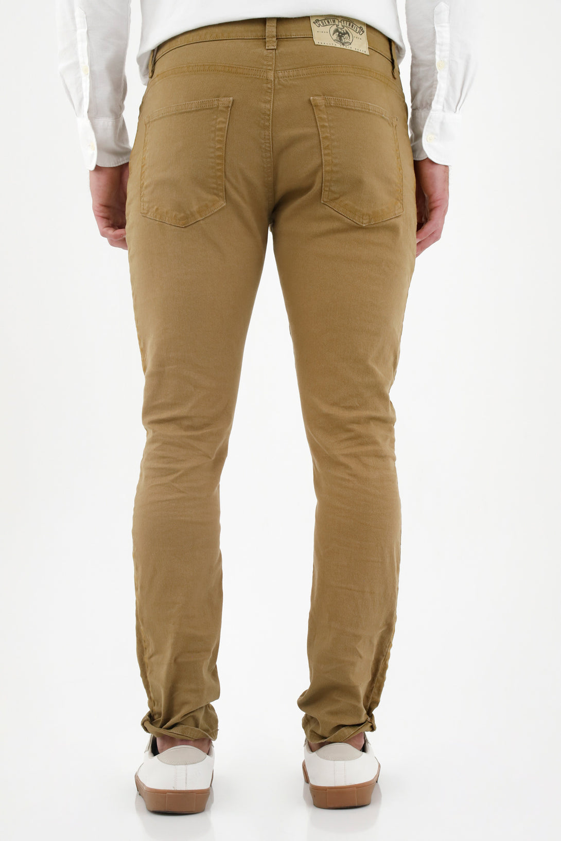 Pantalón cinco bolsillos café para hombre