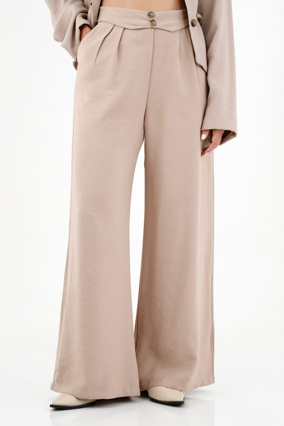 Women's Raw Wide Silhouette Pants