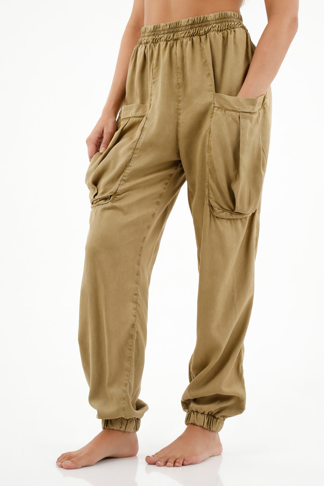 Women's Green Elastic Waist Pants with Tapered Leg