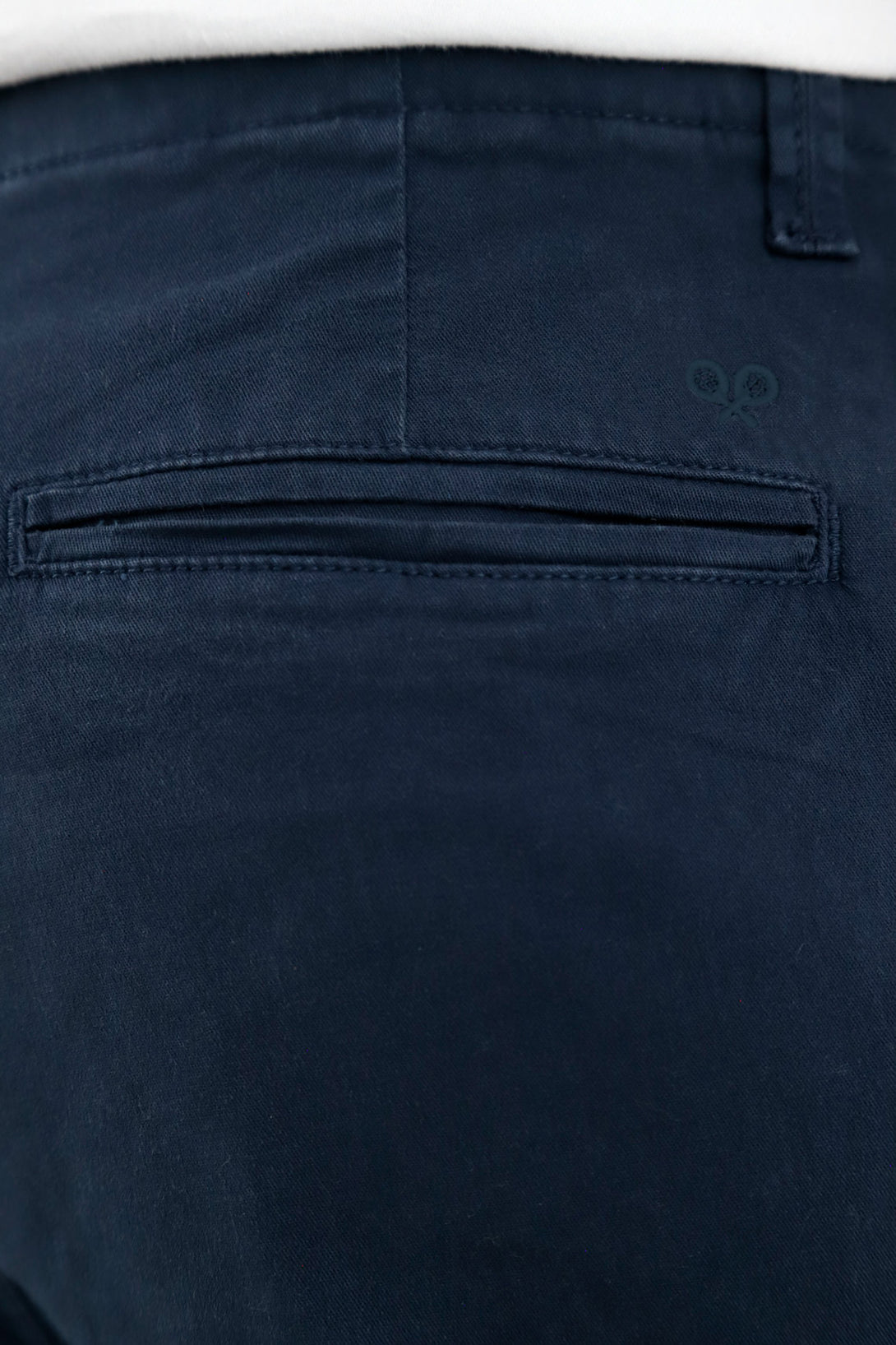 Pantalón clásico azul para hombre