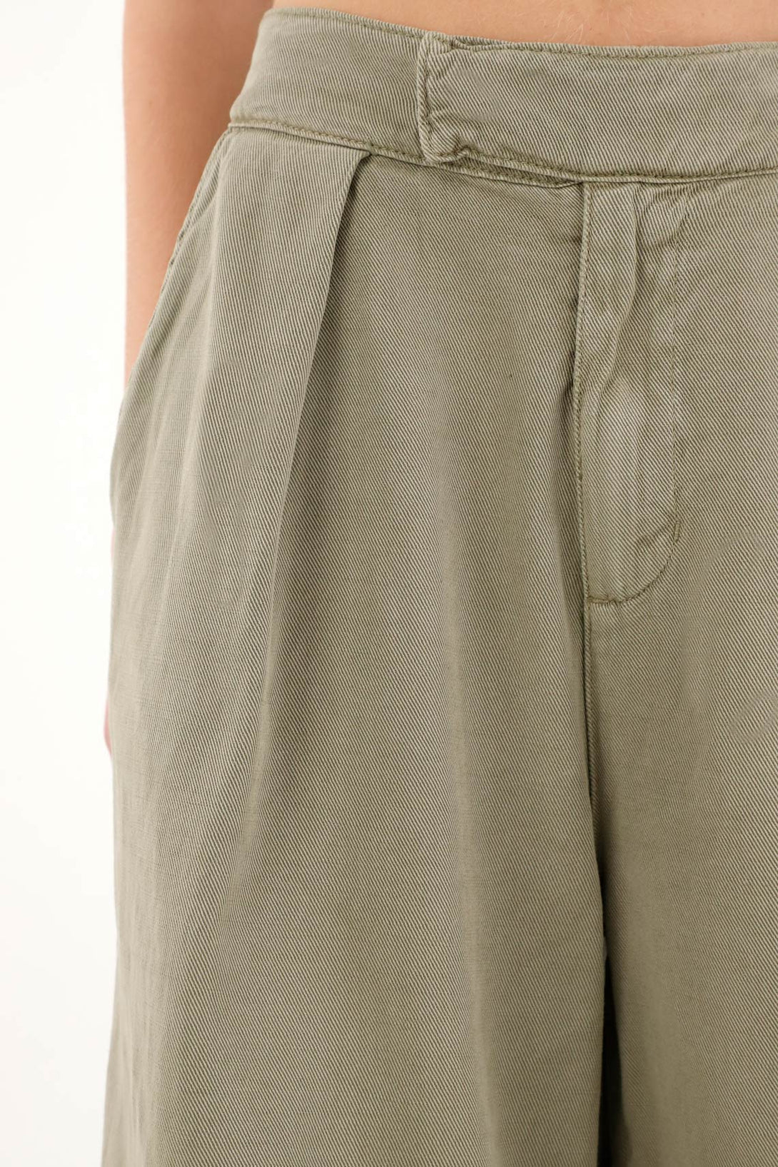 Women's green wide leg trousers