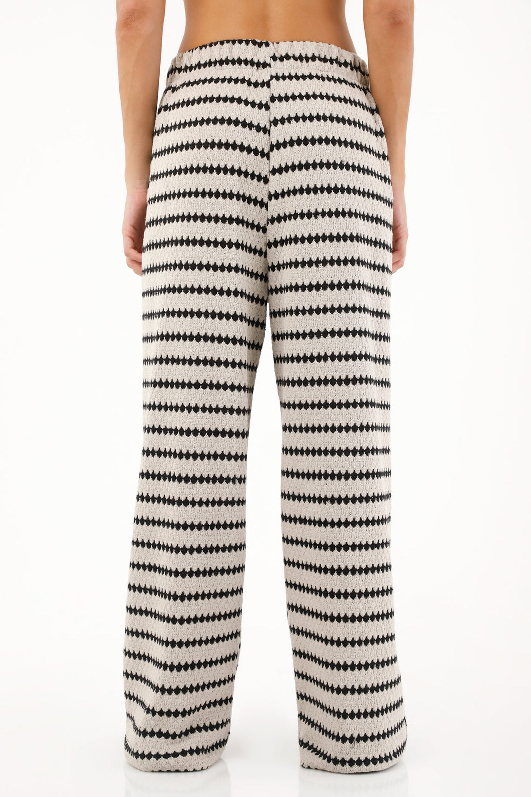 Women's striped and diamond patterned woven pants