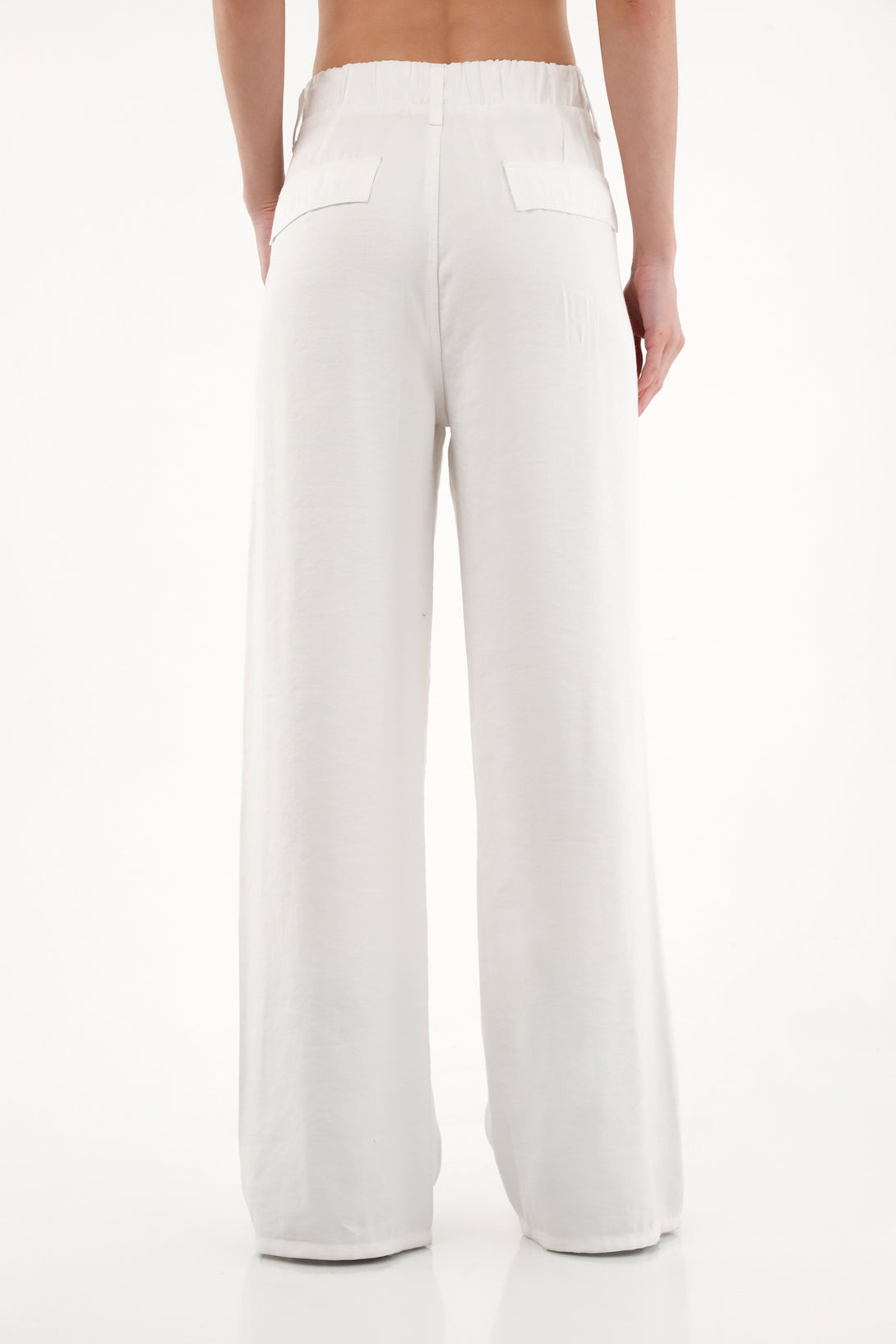 Women's white straight-leg pants with pleats