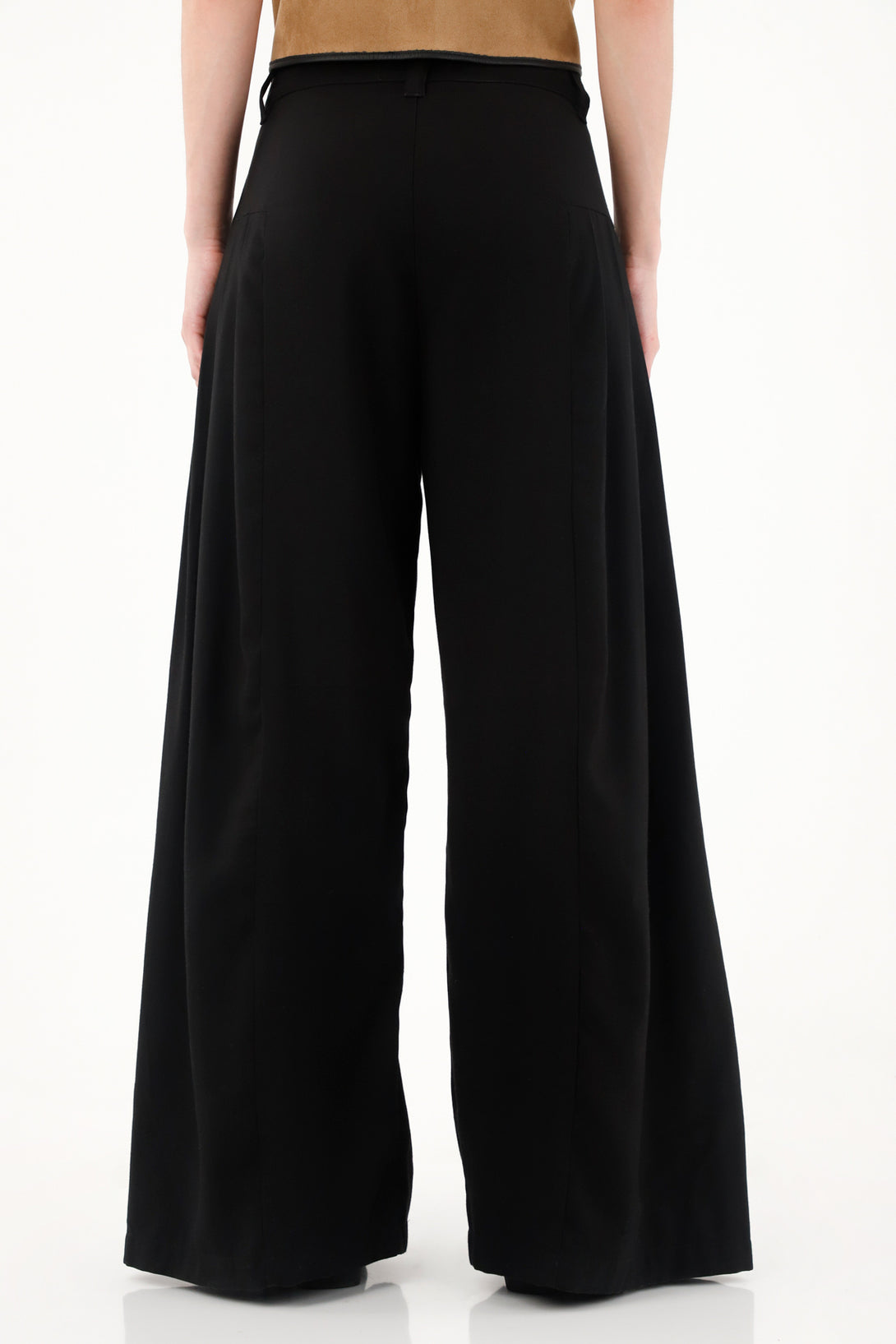 Pantalón Wide Leg negro con prenses para mujer