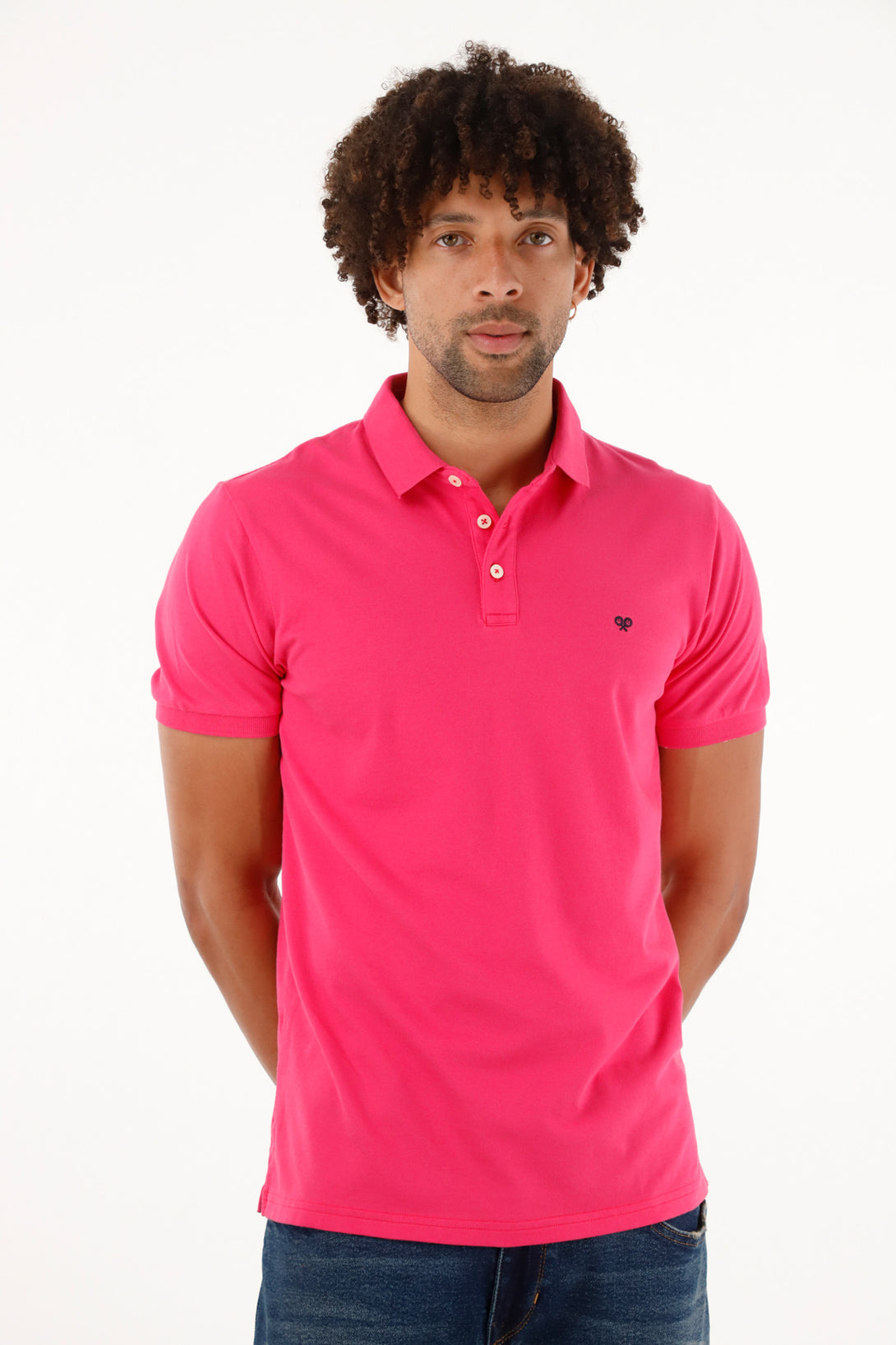 Polo con raqueta bordada rosada para hombre