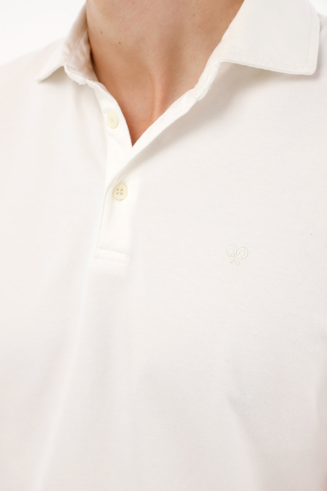 Men's cream polo with embroidered racket