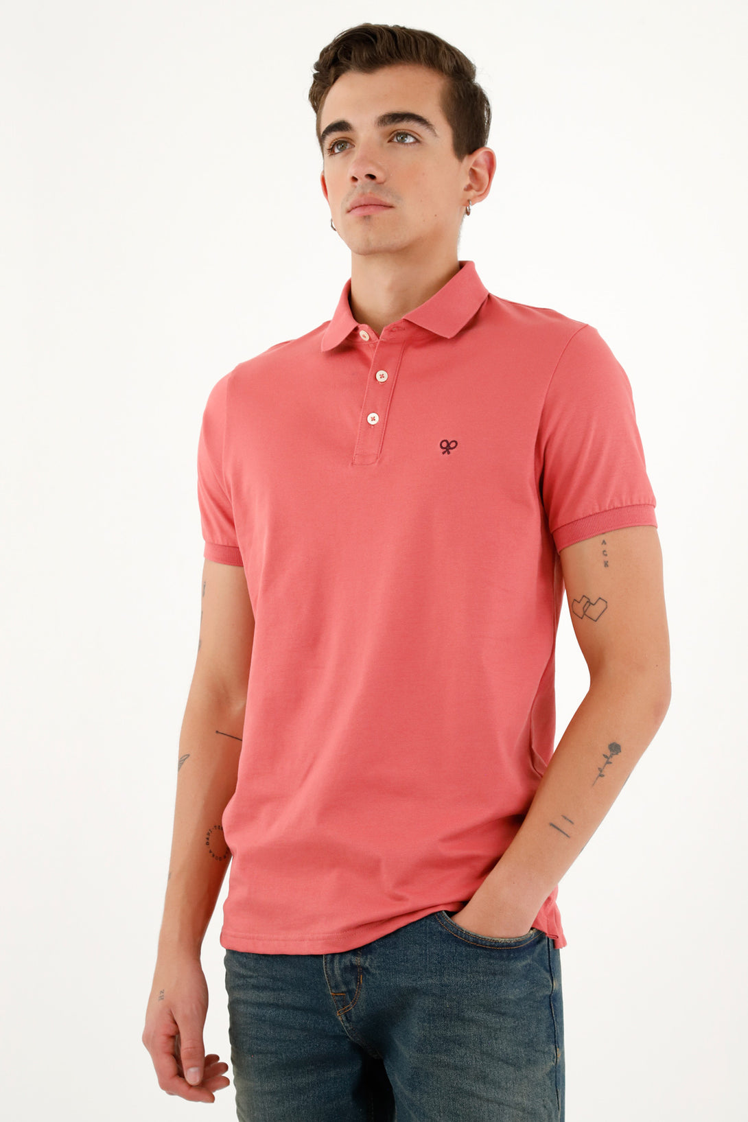 Polo rosada con perilla de tres botones para hombre