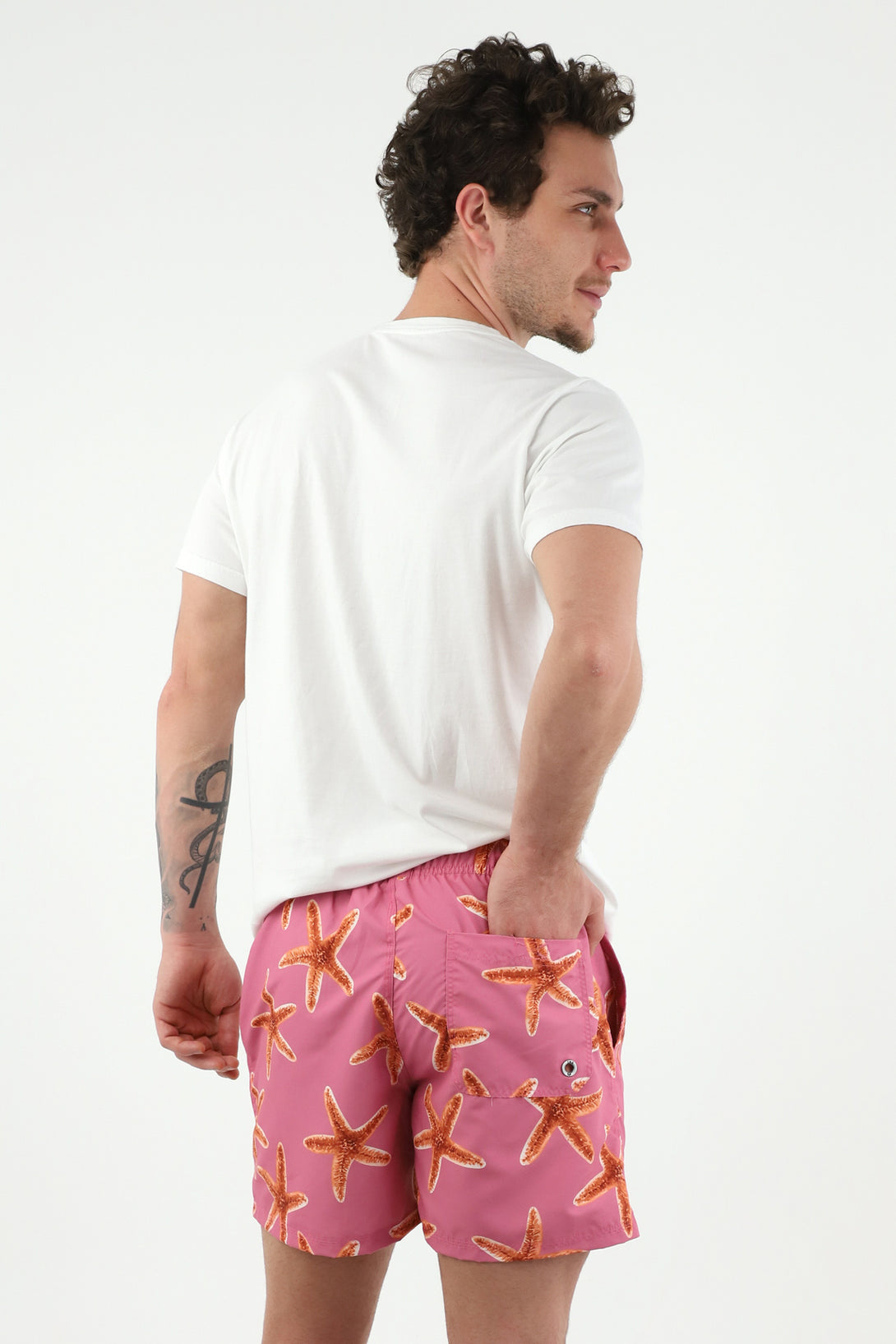 Pantaloneta rosada para hombre