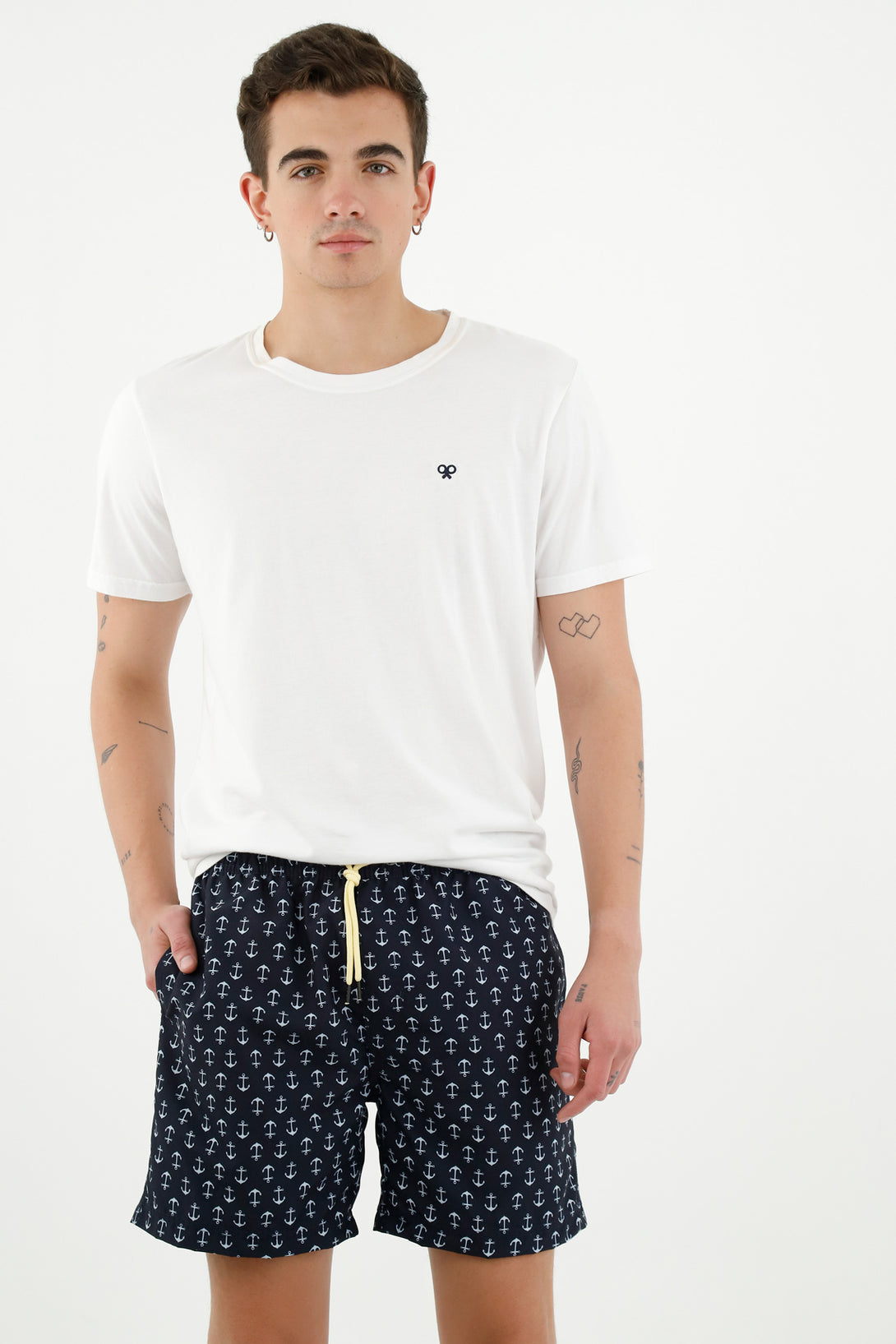 Pantaloneta azul con mini print de anclas para hombre