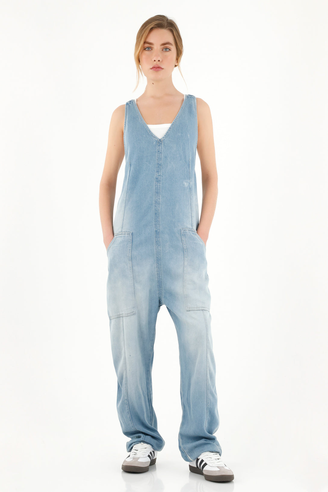 Women's overall in denim blue