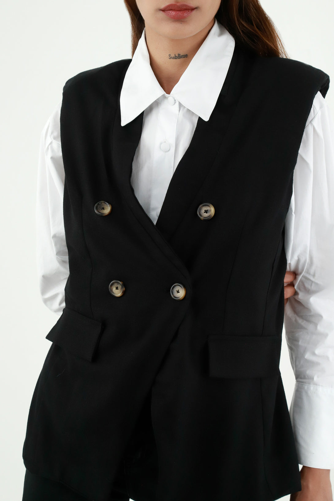 Chaleco tipo blazer negro para mujer