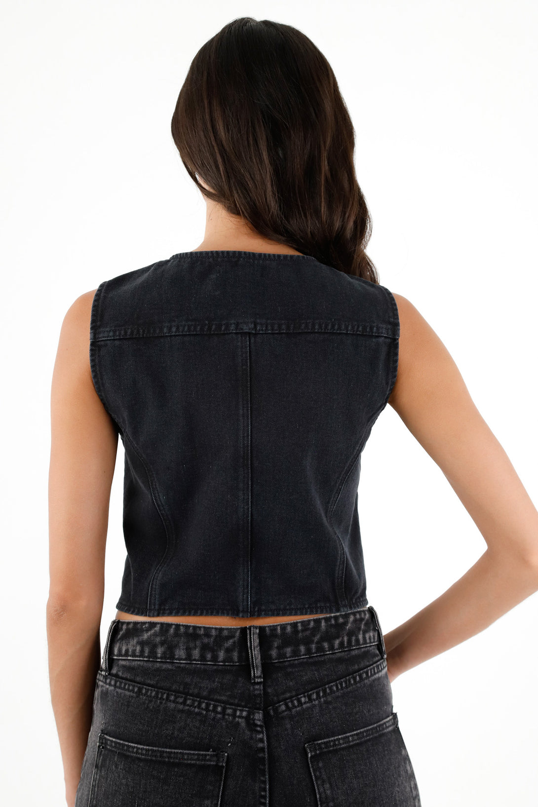 Chaleco en denim negro para mujer