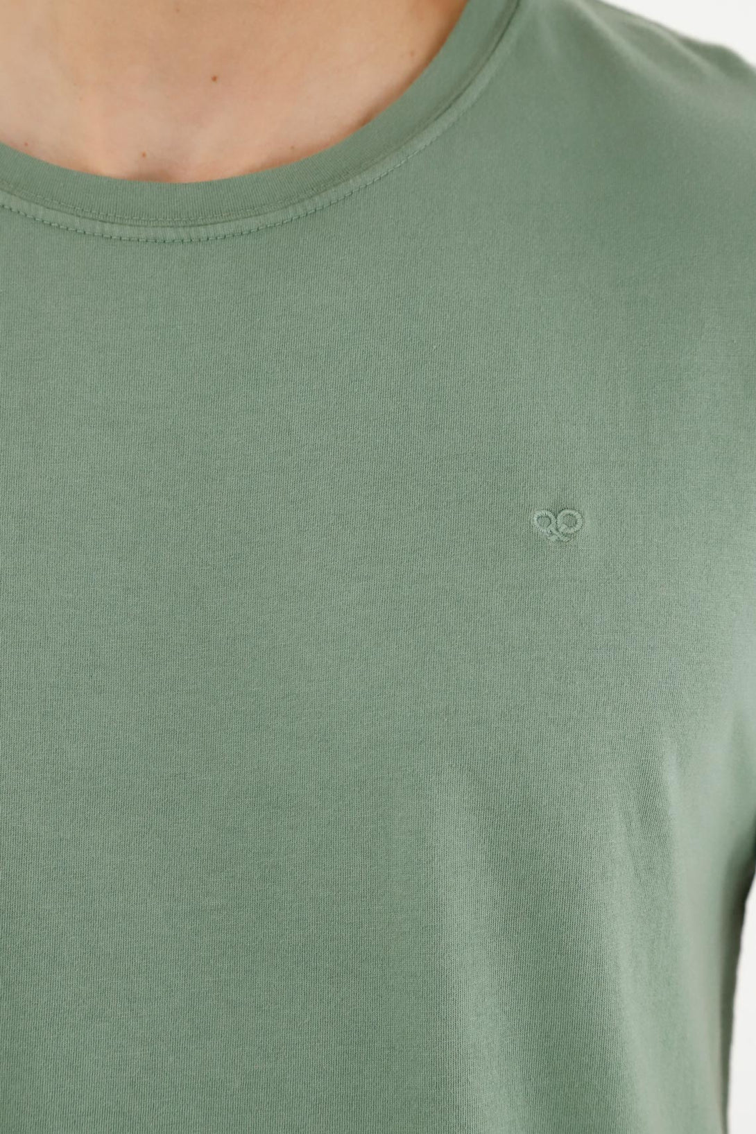 Camiseta verde manga corta para hombre