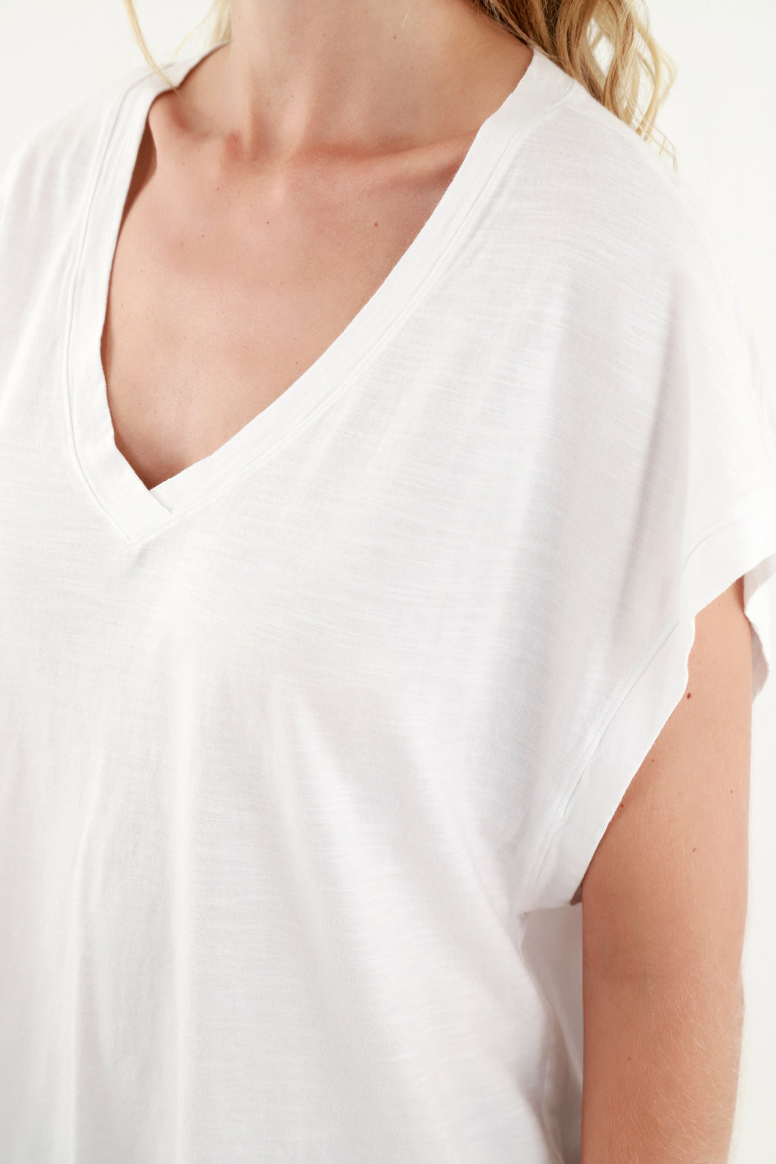 Women's White Rolled-Sleeve T-Shirt