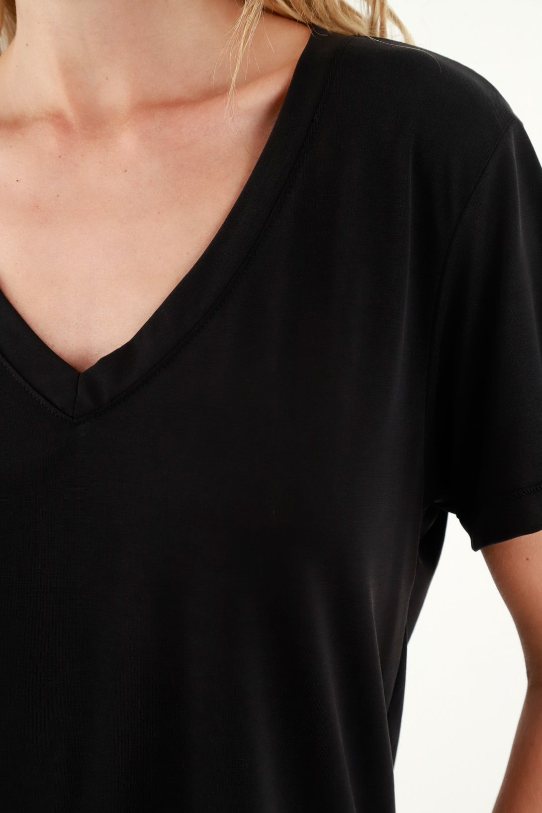 Women's Black Flowing Fabric T-Shirt