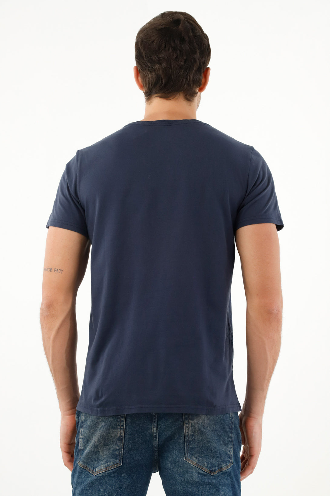 Camiseta con bolsillo de parche azul para hombre