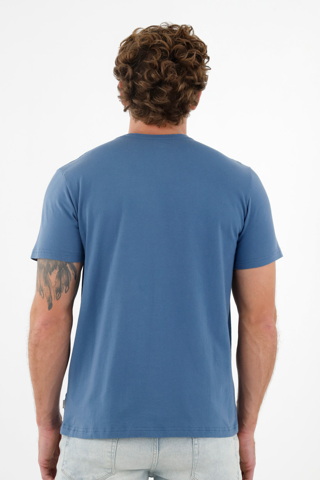 Camiseta azul con bolsillo para hombre