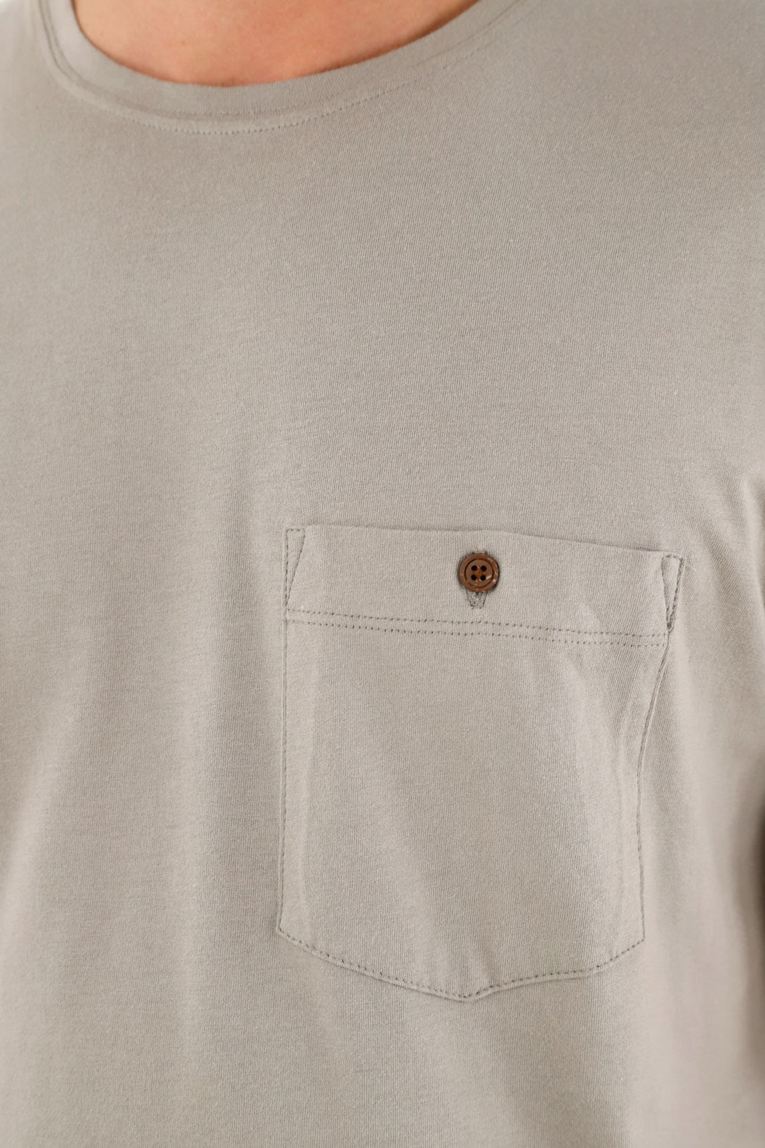 Men's Gray Pocket T-Shirt