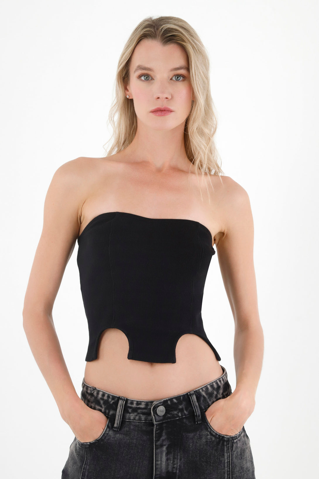 Women's Black Strapless Top