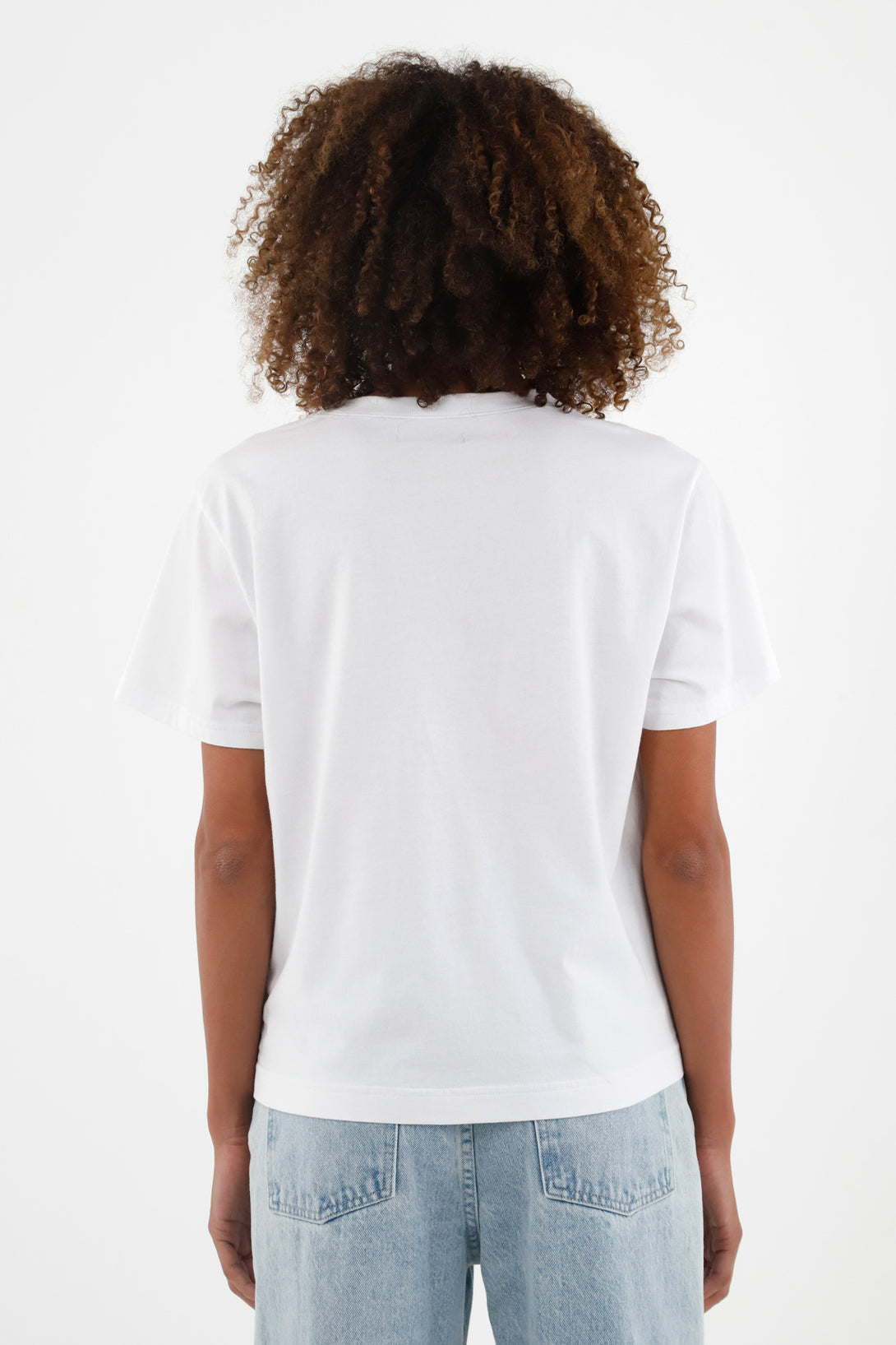 Camiseta blanca con bordado de soles para mujer