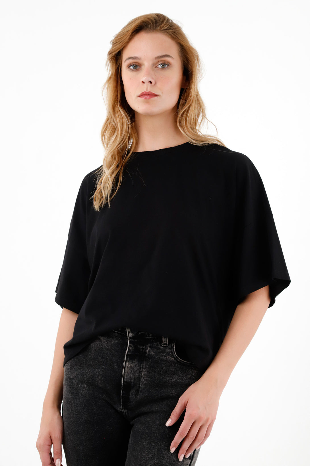 Women's Black Round Neck T-Shirt