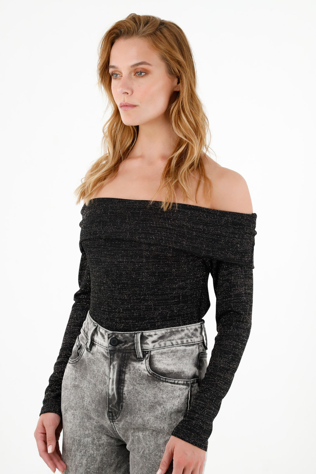 Women's Black Off-Shoulder T-Shirt