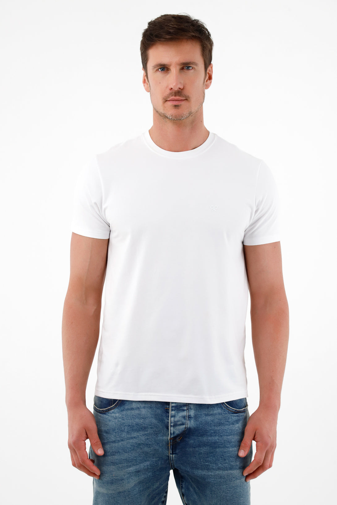 Camiseta blanca cuello redondo para hombre