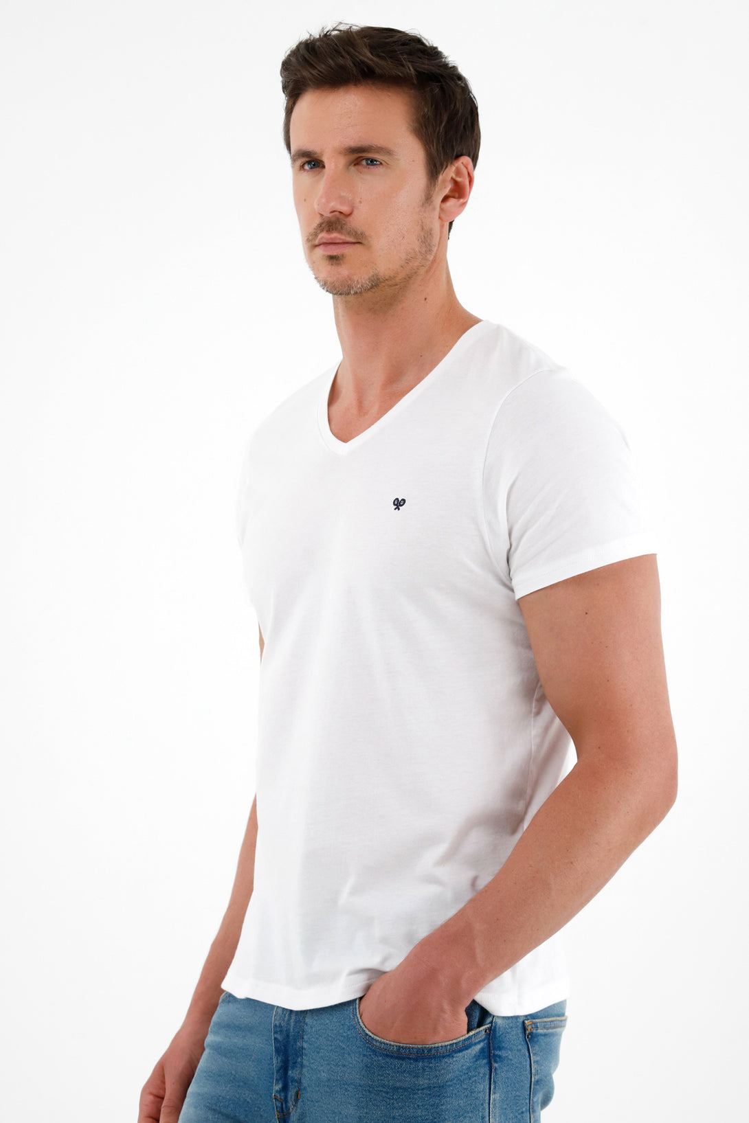 Camiseta blanca cuello en V para hombre