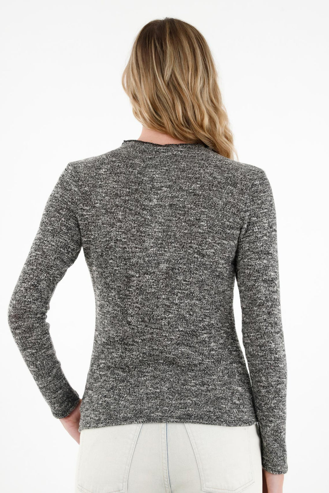 Camiseta tejida gris para mujer